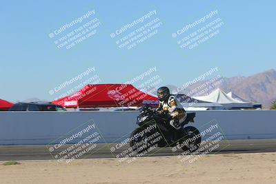 media/Nov-06-2023-Moto Forza (Mon) [[ce023d0744]]/4-Beginner Group/Session 4 (Finish Line Checker)/